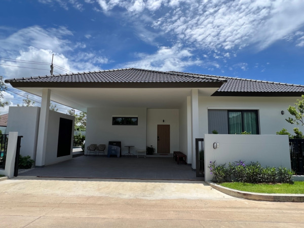 3BR/4BA Panalee Banna Village Residence for Sale