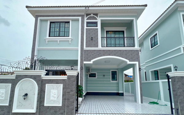Brand New Two Storey House For Sale - 3 Bed 4 Bath