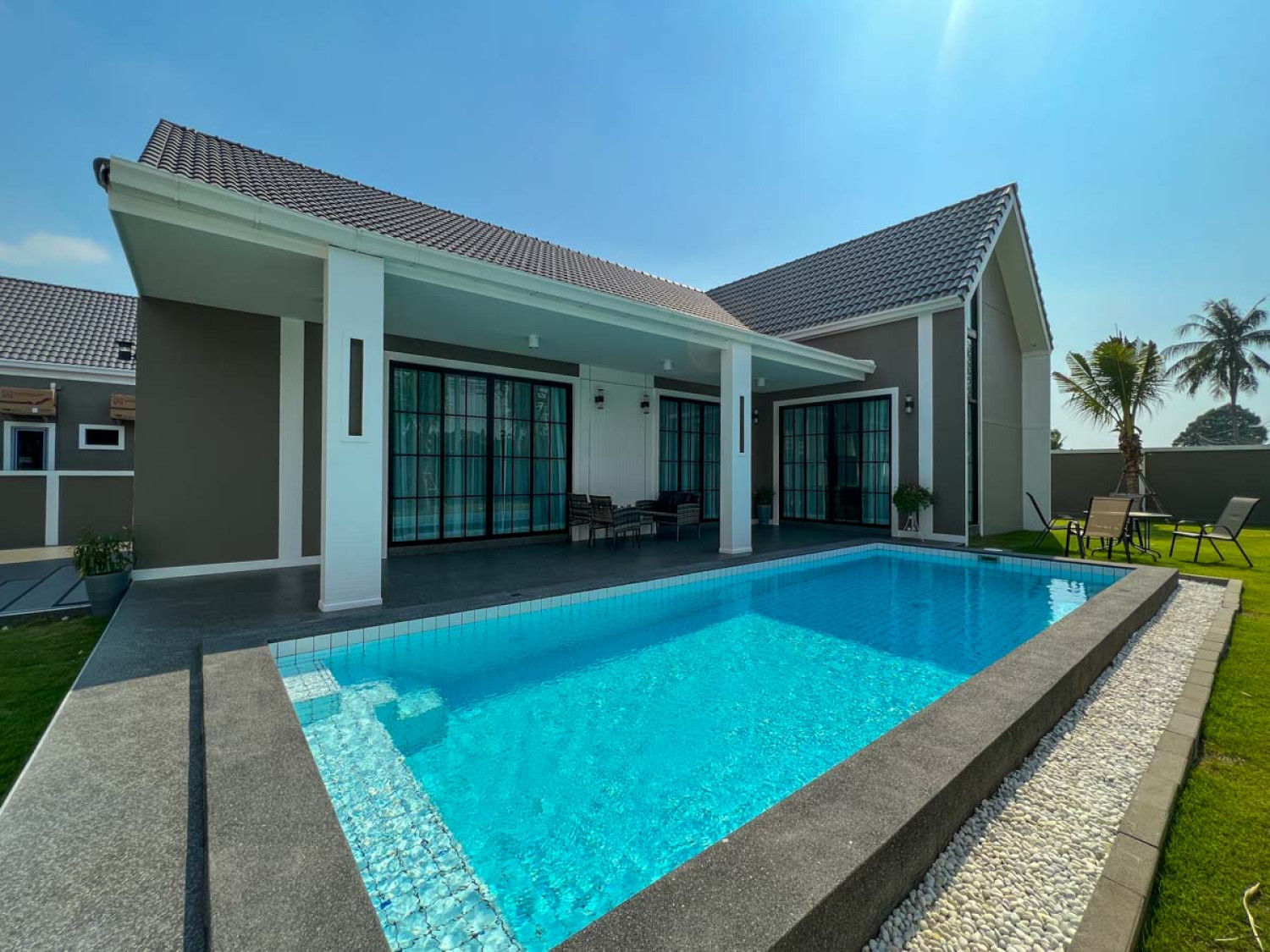 Nordic Style House for Sale in East Pattaya - 3bed 4 bath image 1