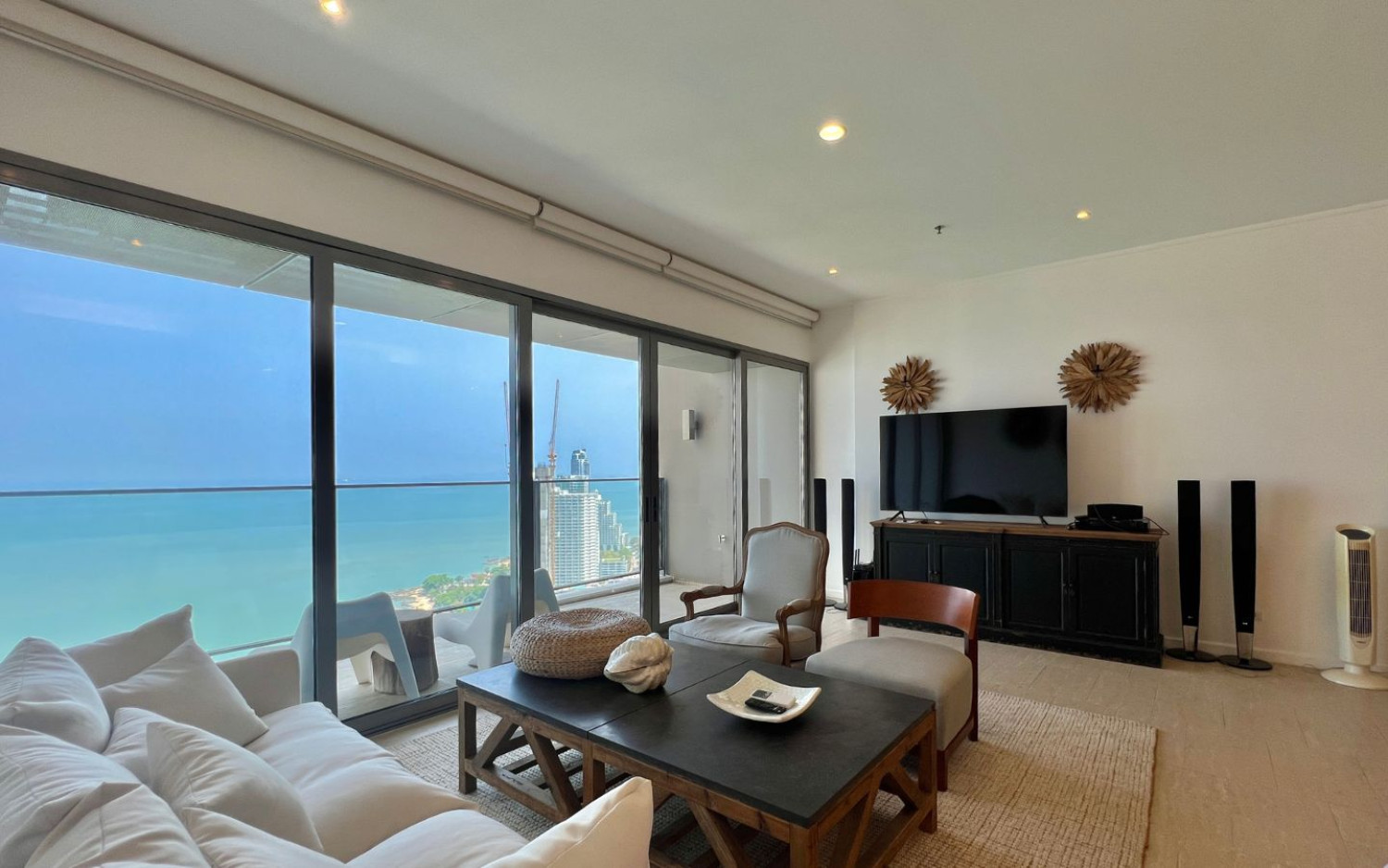Northpoint – 2 Bed 2 Bath Sea View (35th Floor) image 3