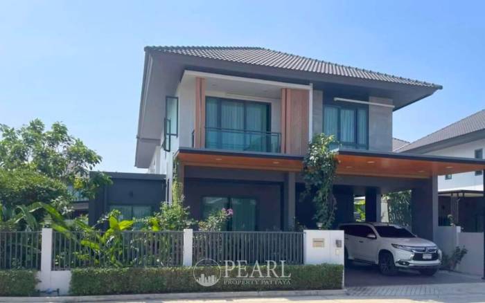 2-storey house for sale in East Pattaya - 4 Bed 3 Bath