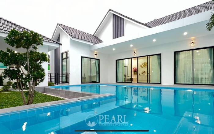 Brand New Pool Villa in East Pattaya - 3 Bed 4 Bath