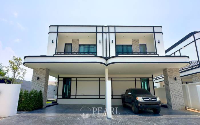 Glam Boonsampan 6 - 2 Storey Modern Classical Style With 3 Bed 3 Bath image