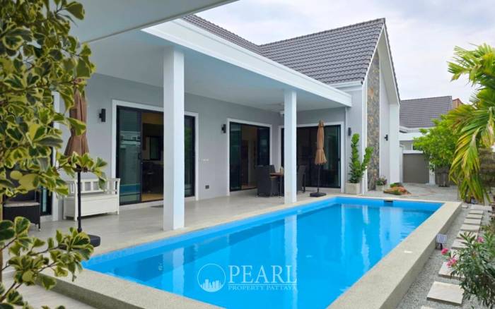 3-Bed Pool Villa For Sale in East Pattaya