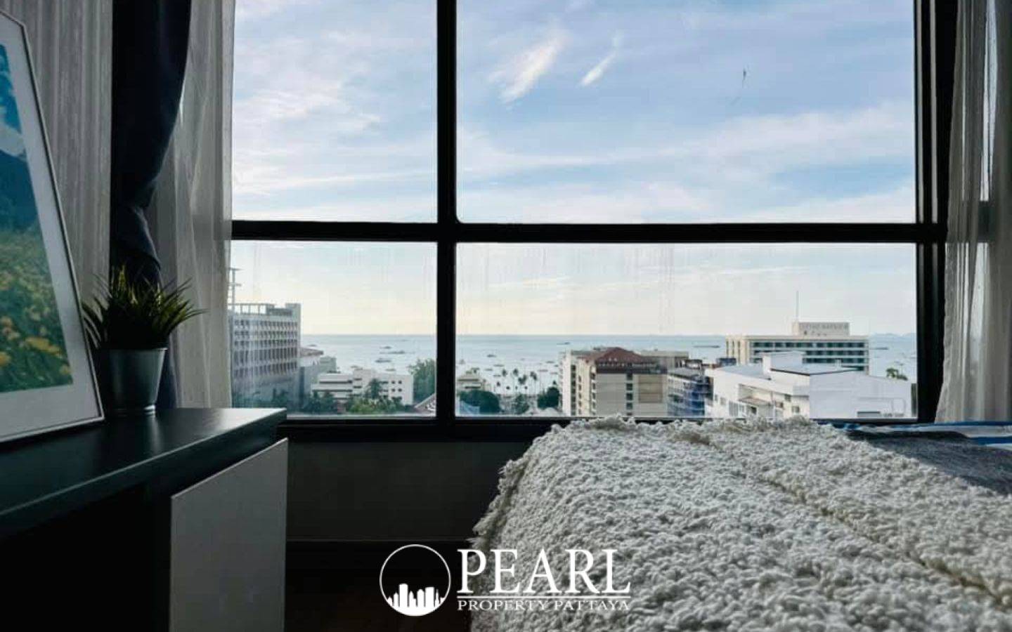 2 Bedroom Condo for Sale in The Base Central Pattaya second bedroom with twin beds
