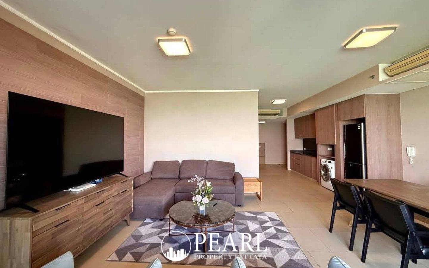 Zire Wongamat– 2Bed 2Bath Sea View 11th floor image 2