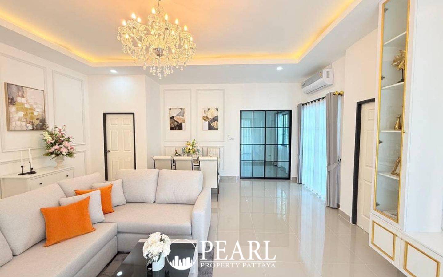 3 Bedroom House for Sale in Rattanakorn Village 18 master bedroom