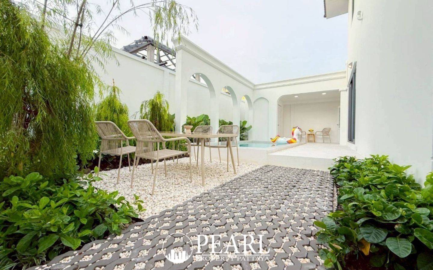 3 Bedroom House for Sale at Spring Town Pool Villa Pattaya private swimming pool