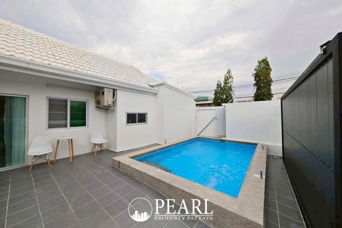 Suksabai Villa - 8 Bedrooms 9 Bathrooms image 1