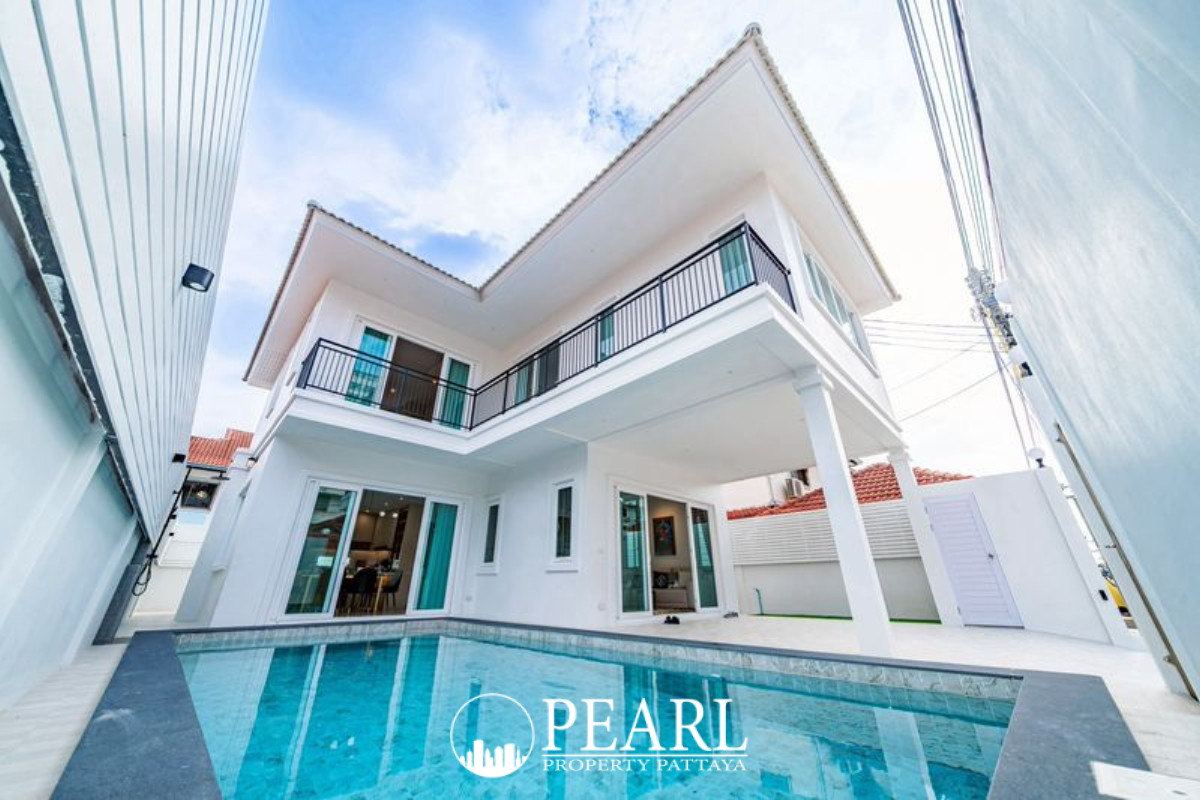 Royal Park Village - 4 Bedrooms 5 Bathrooms