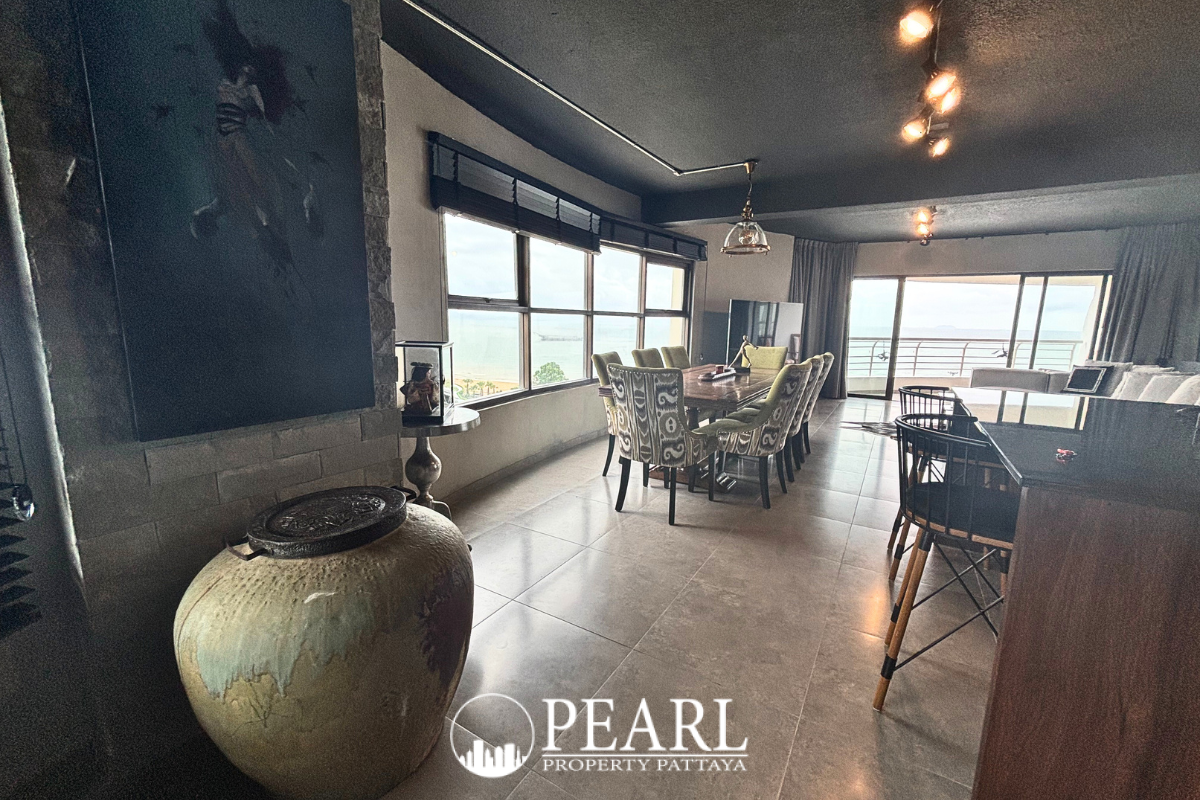 Metro Jomtien Condotel - 1 Bedroom 1 Bathroom Corner Unit (10th Floor)