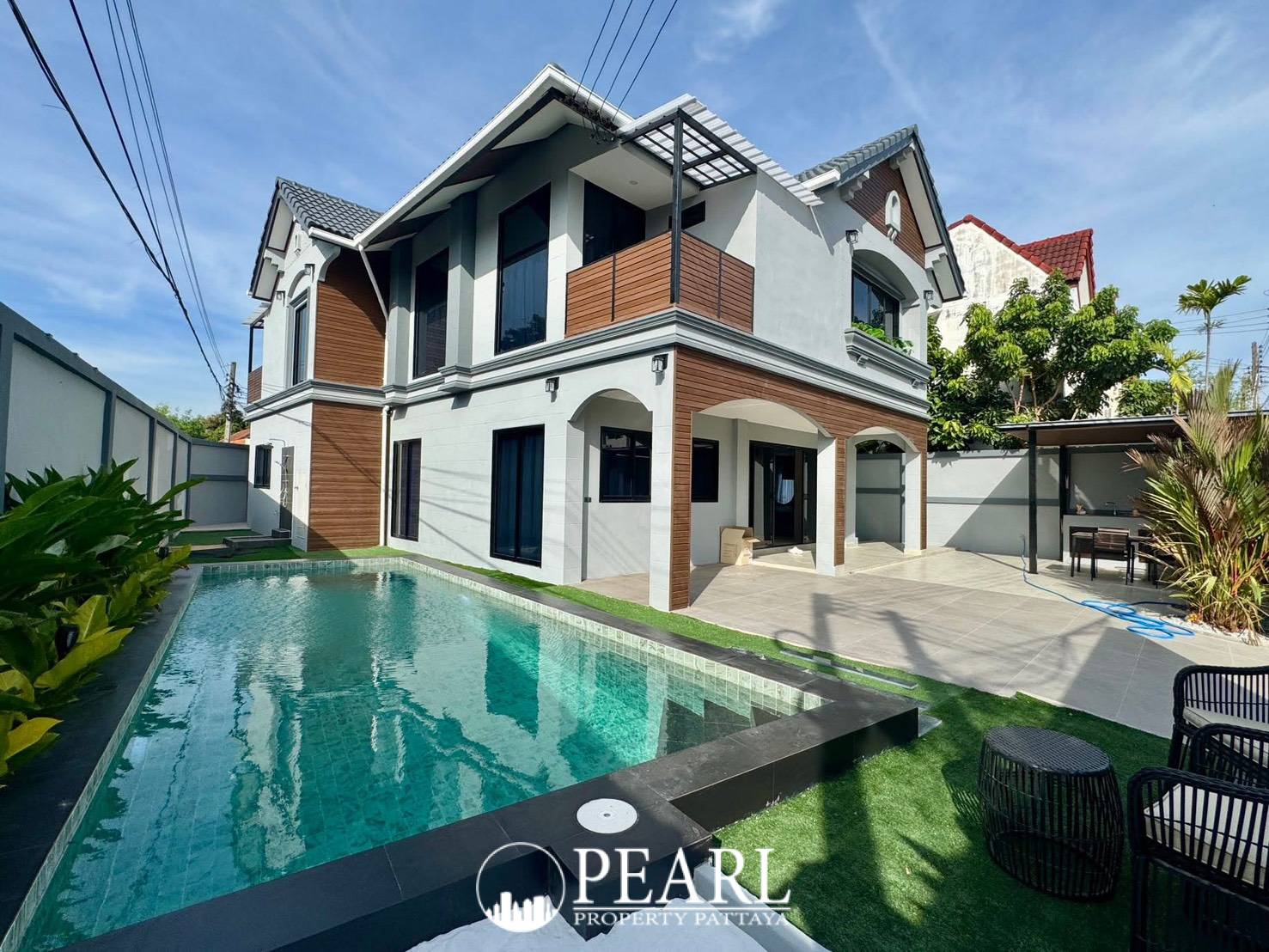 Country Club village 5Bed 4bath