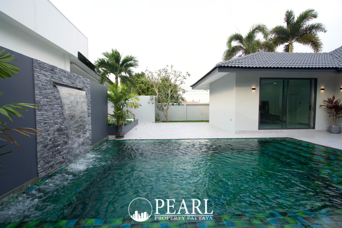 Modern Pool Villa - 3 Bedrooms 3 Bathrooms image 3