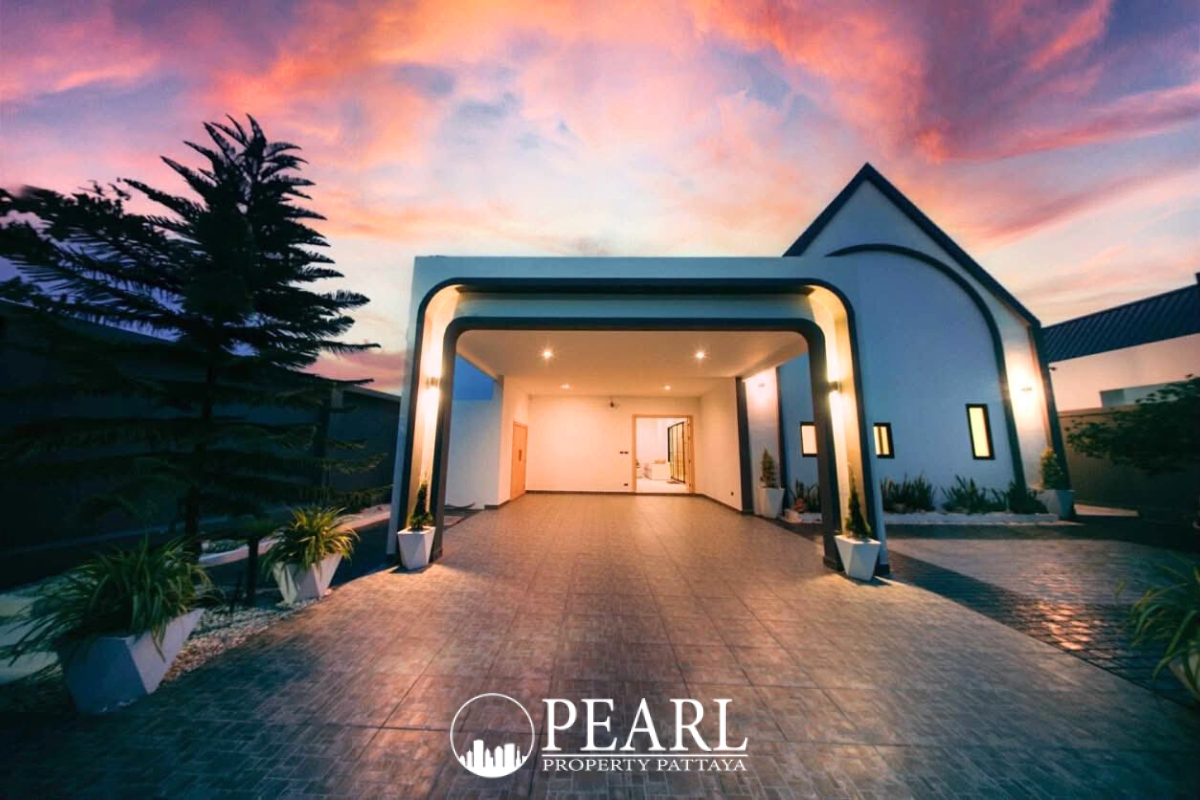 Modern luxury pool villa - 3 Bedrooms 4 Bathrooms image 1