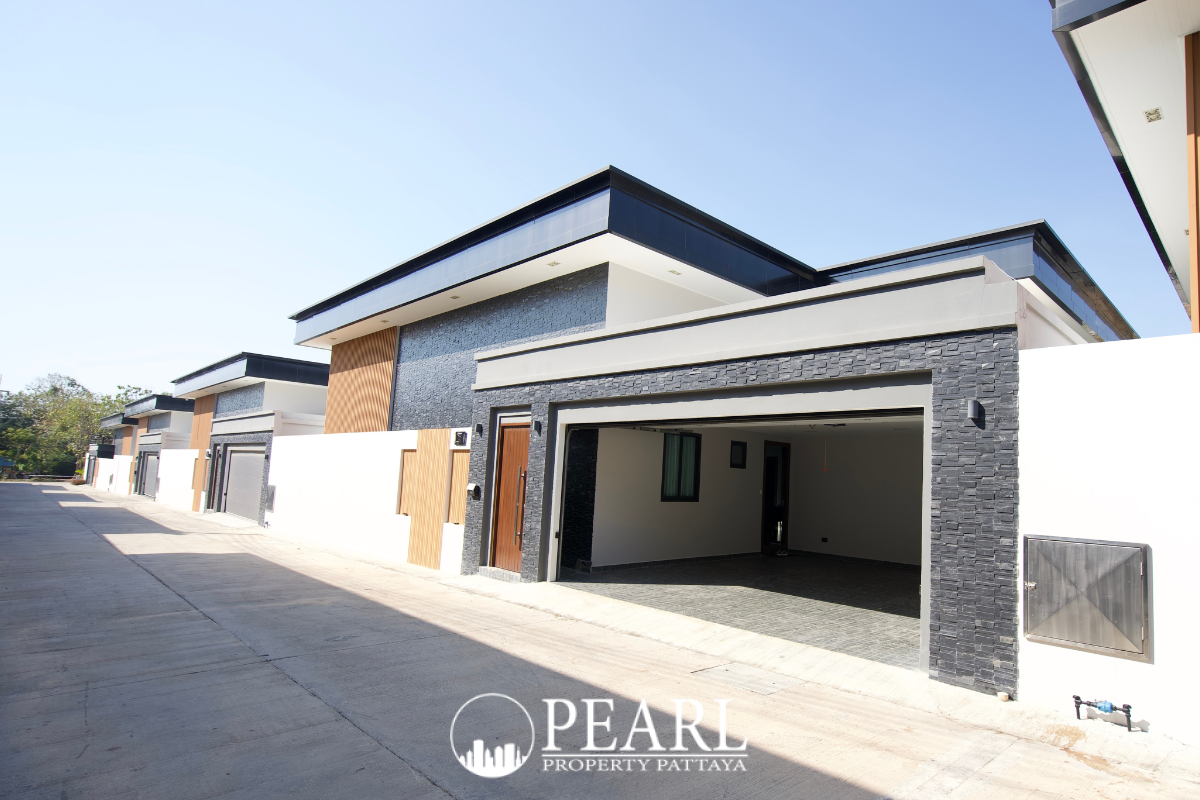 Reservoir Town - 3 Bedrooms 4 Bathrooms image 1