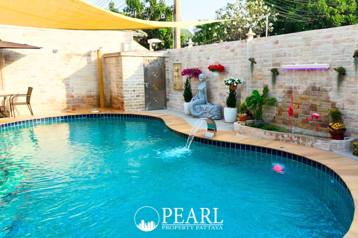 Pool Villa - 4 Bedrooms 4 Bathrooms image 1